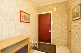 LUXKV Apartment on Nikoloyamskiy