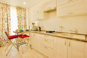 LUXKV Apartment on Nikoloyamskiy