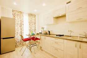 LUXKV Apartment on Nikoloyamskiy