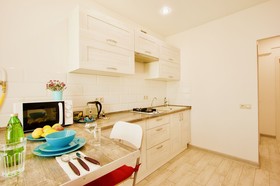 LUXKV Apartment on Nikoloyamskiy