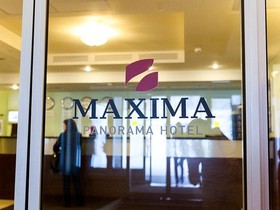 Maxima Panorama