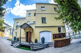 Menshikov Boutique Hotel
