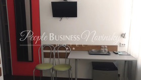 PEOPLE Business Novinsky Hotel
