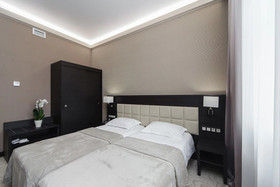 Radio Hotel