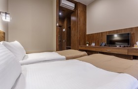 Riverside Hotel