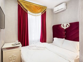 San-Remo Hotel