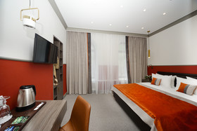 Senator Hotel