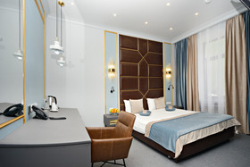 Senator Hotel