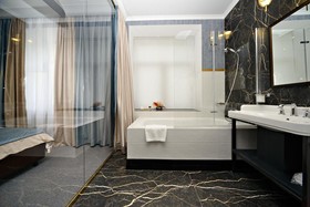 Senator Hotel