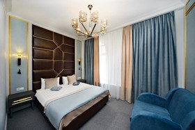 Senator Hotel