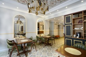 Senator Hotel