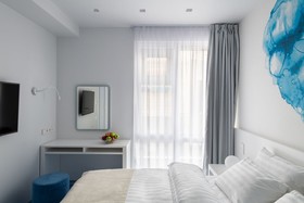 Starboard Side Hotel