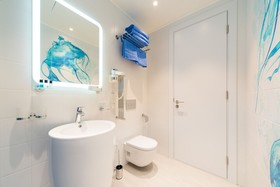 Starboard Side Hotel