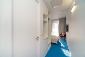 Starboard Side Hotel