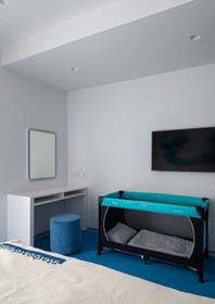 Starboard Side Hotel