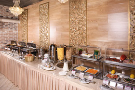 Sunflower Avenue Hotel