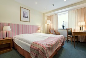 SunFlower Park Hotel
