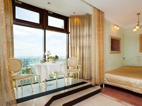 Triumph Palace Boutique Hotel