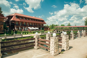 Zagorodnogo Kluba Medvezh'i Ozora