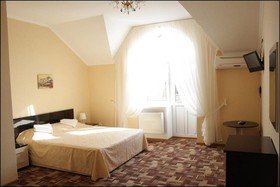 Chelsi Hotel