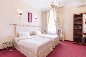 Bristol Hotel