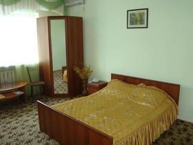 Hotel Iron