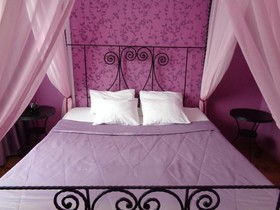 Kavkaz Hotel