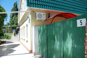 Hostel Svoi