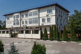 Goluboe Ozero Hotel