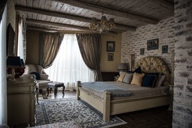 Rassl Country Home