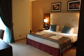 Forward Hotel