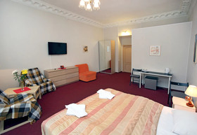 Aleksandr Hotel