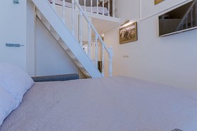 Apartments Artist's House