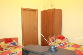 Dom Hostel