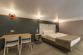 Expo Hotel