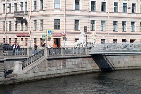 Hotel Park Lion Bridge