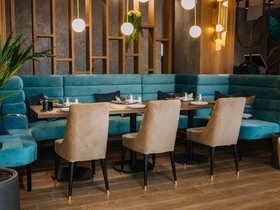 Kravt Nevsky Hotel and Spa