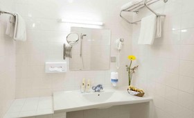 Kronverk Apart-Otel & Buisenes Center