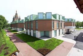 New Peterhof Hotel