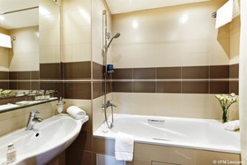 New Peterhof Hotel