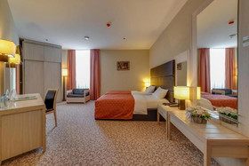 New Peterhof Hotel