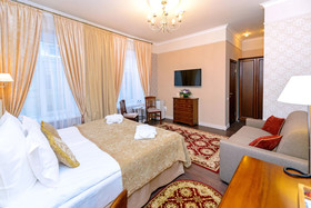Petr Hotel