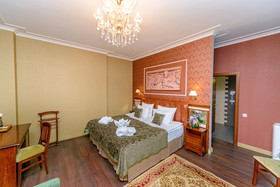 Petr Hotel