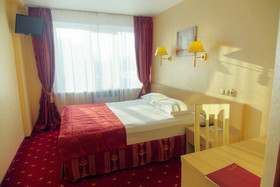 AMAKS City Hotel