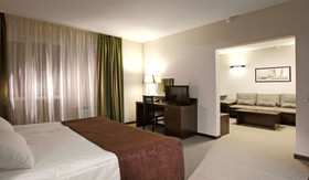 Avanta Hotel Centre