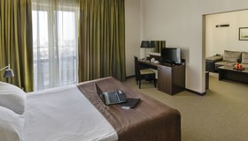 Avanta Hotel Centre