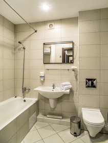 Avanta Hotel Centre