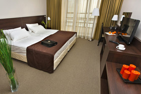 Avanta Hotel Centre