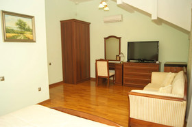 Dynasty Apartments