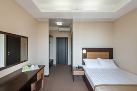 Hotel N